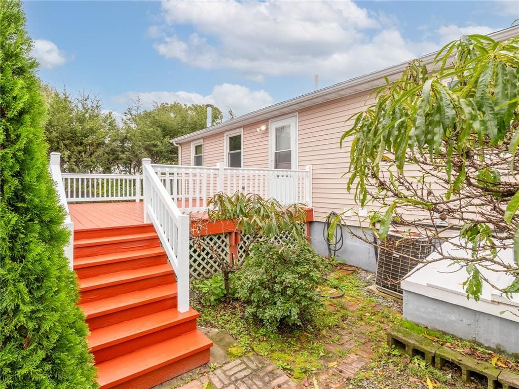 Single Family Residence at 62 Beacon Street, Cranston, photo 12 of 39
