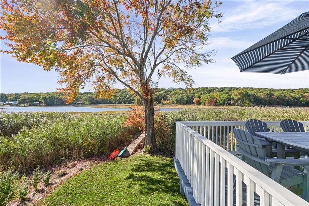 Single Family Residence at 74 Circuit Drive, Narragansett, photo 6 of 48