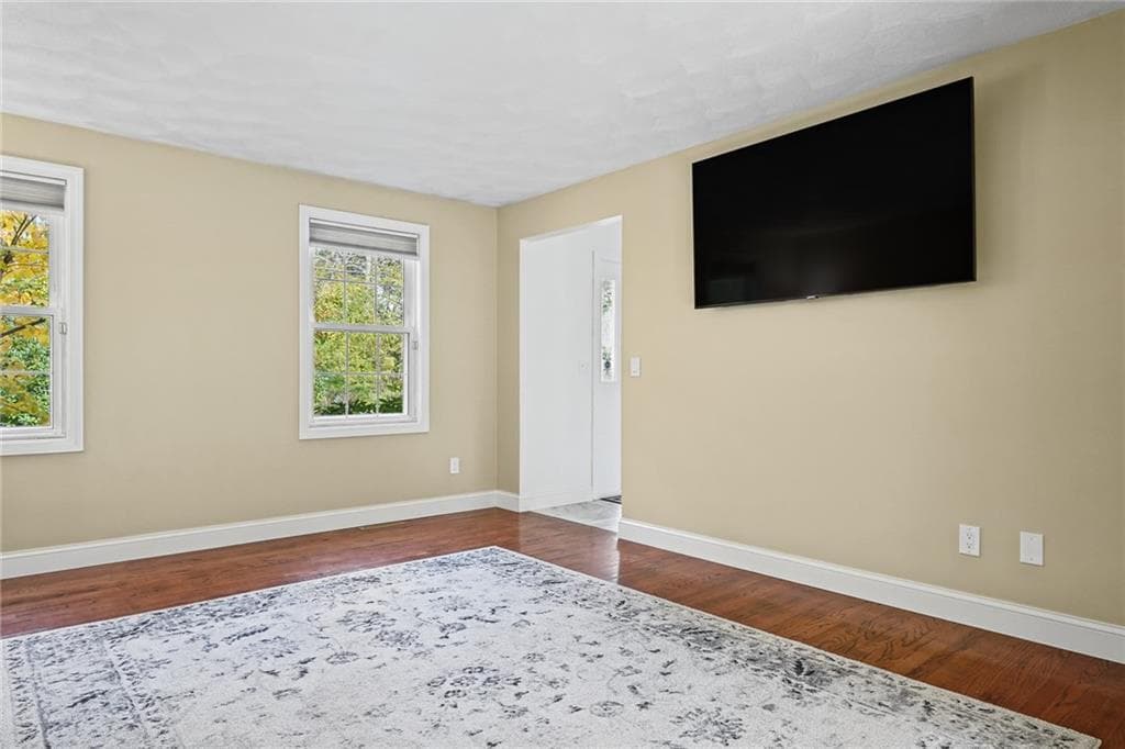 Single Family Residence at 632 Shermantown Road, North Kingstown, photo 16 of 48