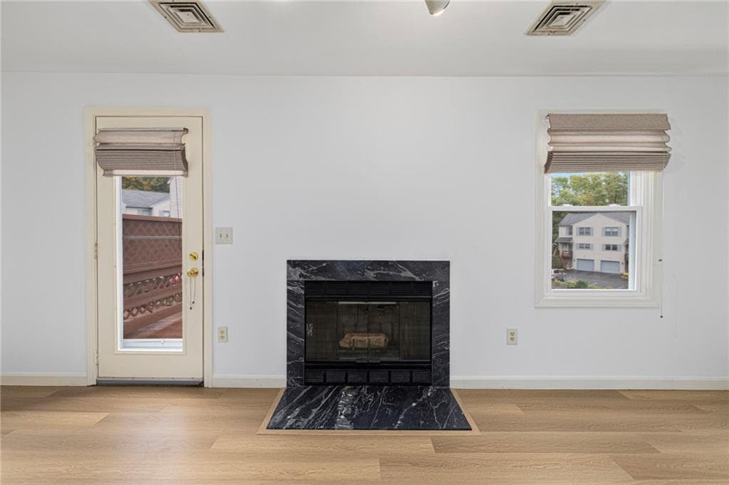 Condominium at 1603 Plainfield Pike UNIT E7, Johnston, photo 10 of 33