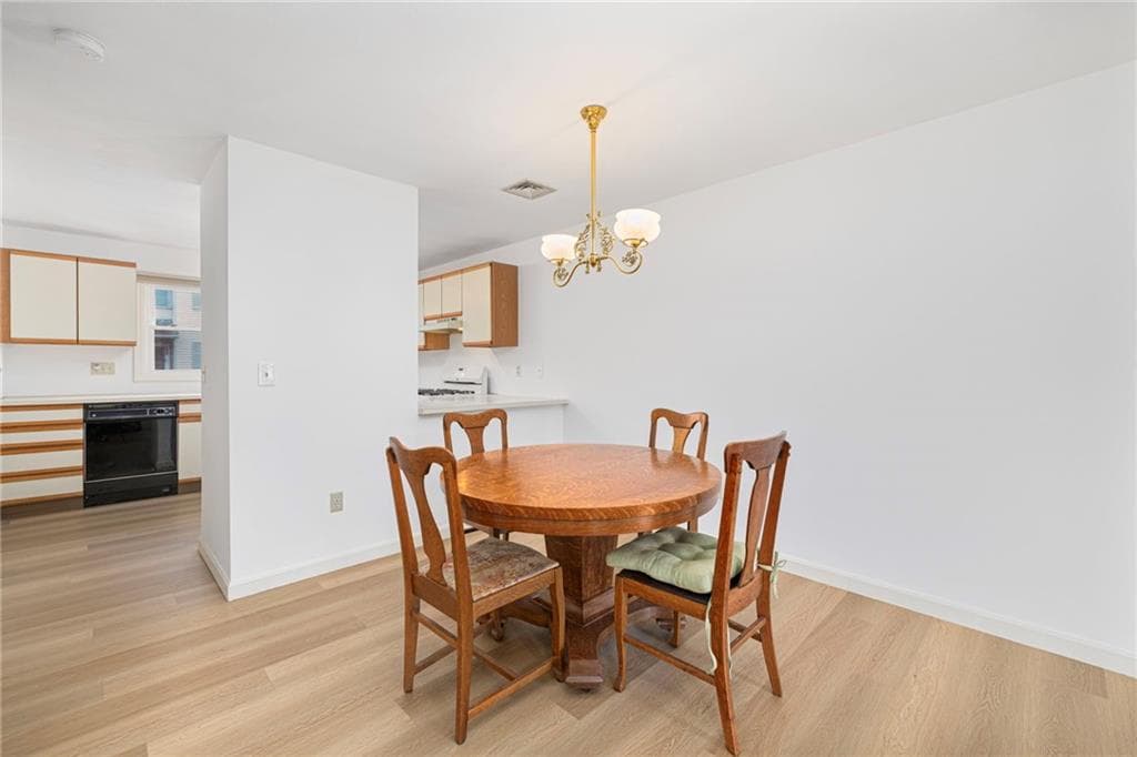 Condominium at 1603 Plainfield Pike UNIT E7, Johnston, photo 15 of 33