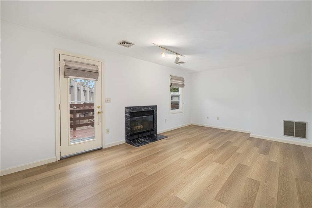Condominium at 1603 Plainfield Pike UNIT E7, Johnston, photo 11 of 33