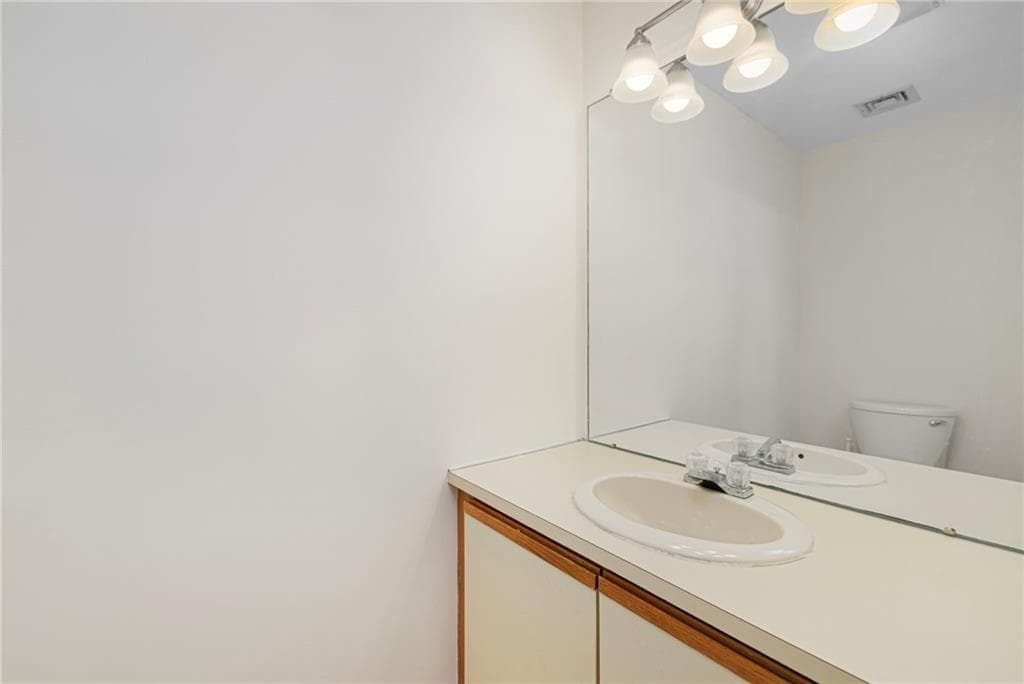 Condominium at 1603 Plainfield Pike UNIT E7, Johnston, photo 8 of 33
