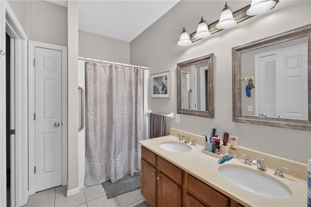Condominium at 40 Old Louisquisset Pike UNIT 203, North Smithfield, photo 10 of 22