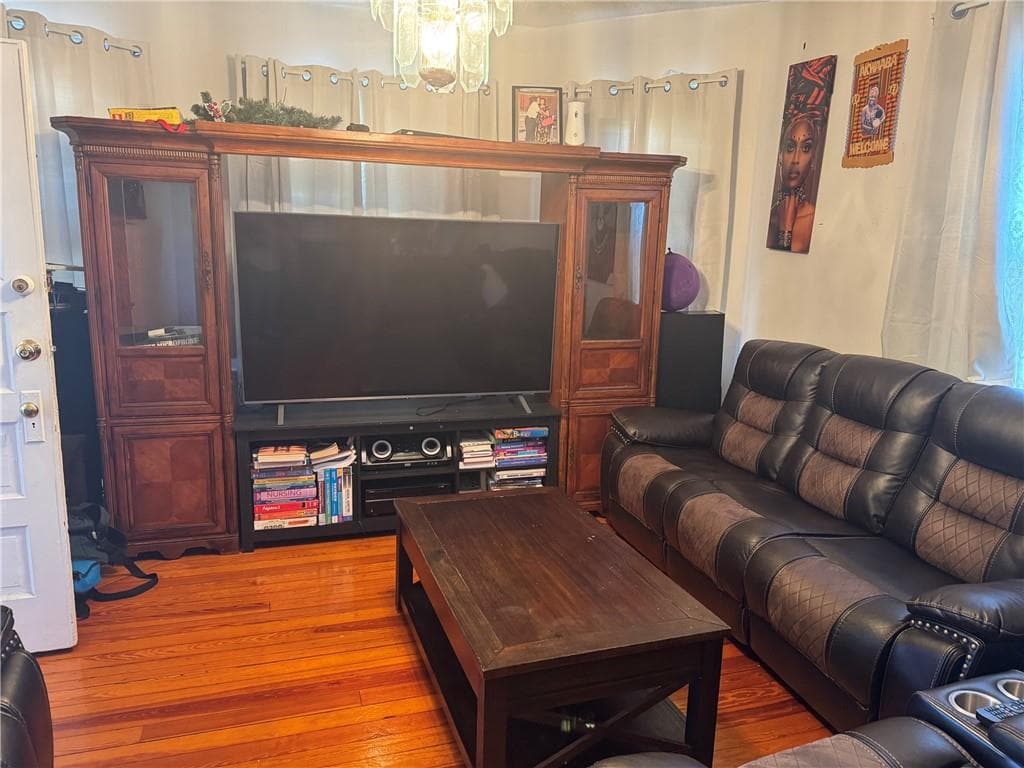 Multi Family at 82 Sumter Street, Providence, photo 5 of 21