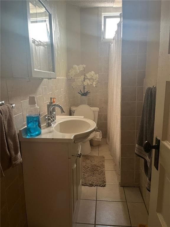 Multi Family at 82 Sumter Street, Providence, photo 11 of 21