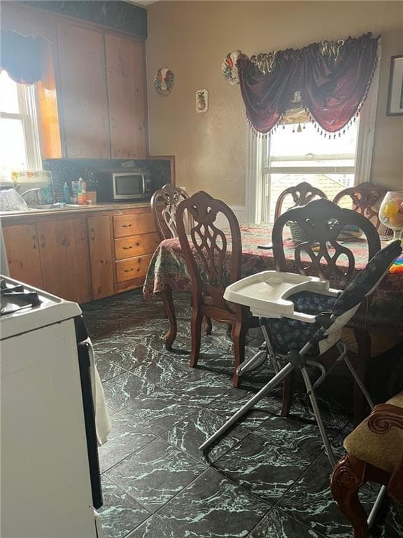 Multi Family at 82 Sumter Street, Providence, photo 4 of 21