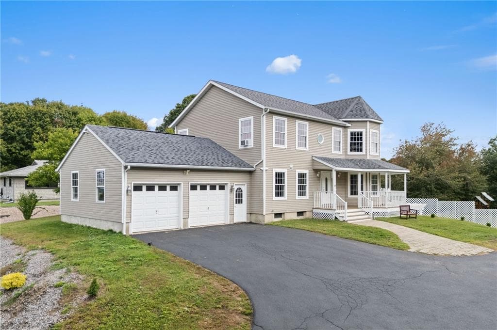 Single Family Residence at 39 Moonlight Drive, Westerly, photo 3 of 43