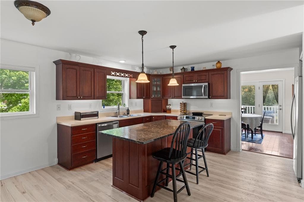 Single Family Residence at 39 Moonlight Drive, Westerly, photo 5 of 43