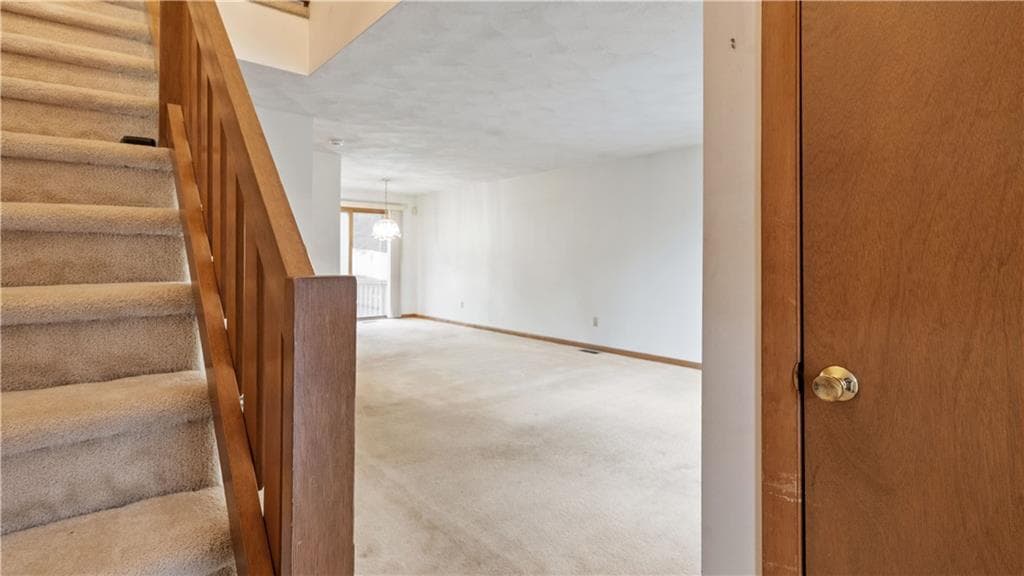 Condominium at 161 Holland Street UNIT 204, Cranston, photo 9 of 21
