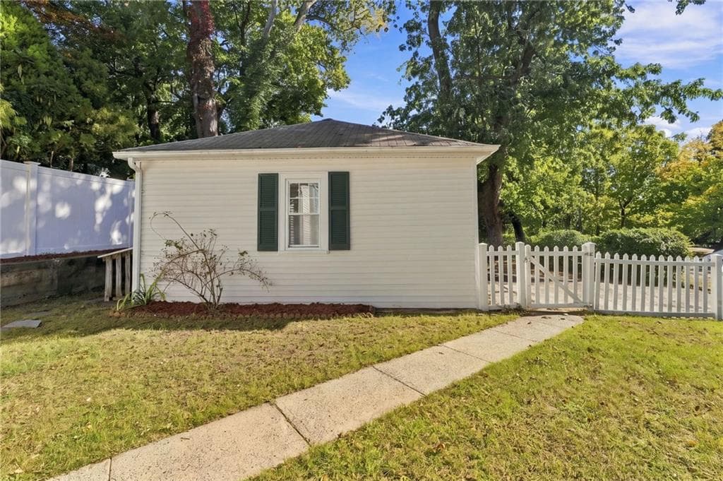 Single Family Residence at 281 river Avenue, Providence, photo 22 of 26
