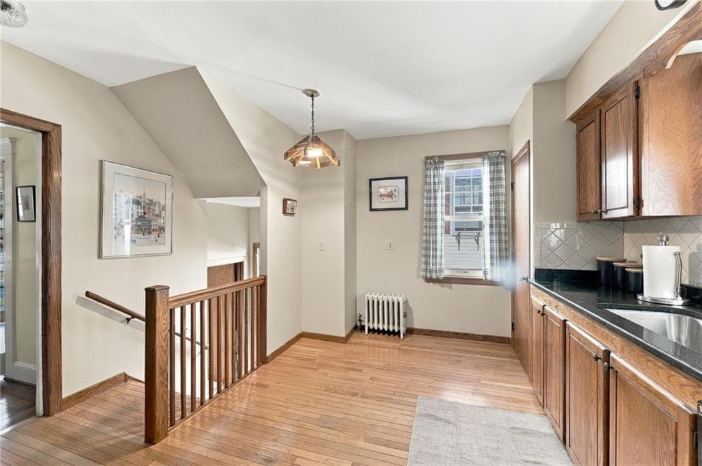 Single Family Residence at 281 river Avenue, Providence, photo 7 of 26