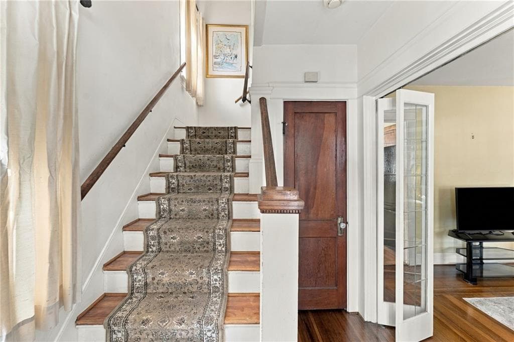 Single Family Residence at 281 river Avenue, Providence, photo 15 of 26