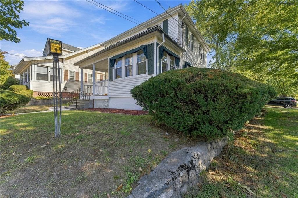 Single Family Residence at 281 river Avenue, Providence, photo 19 of 26