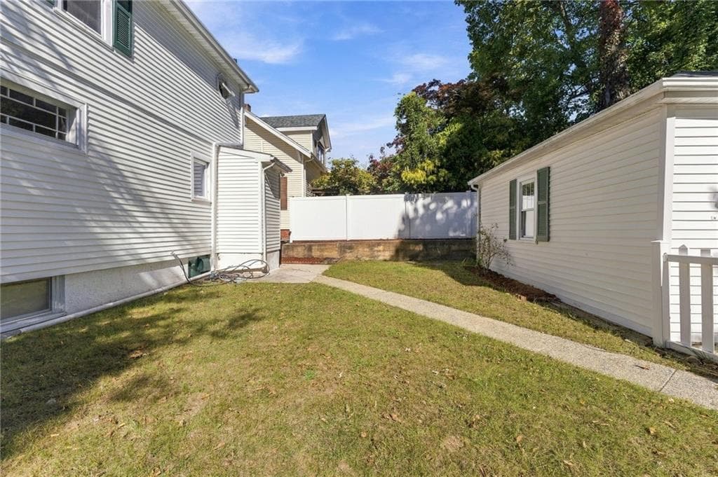Single Family Residence at 281 river Avenue, Providence, photo 21 of 26