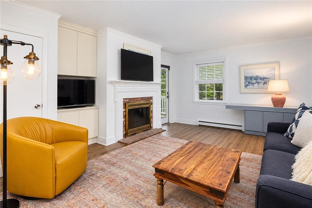 Condominium at 46 Chastellux Avenue UNIT C3, Newport, photo 17 of 45