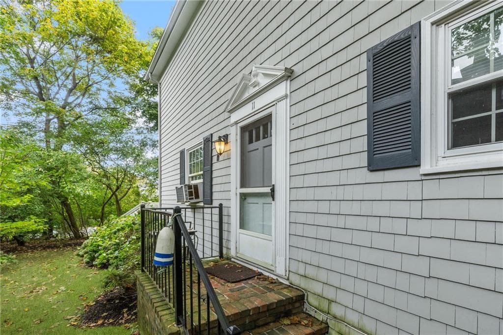 Condominium at 46 Chastellux Avenue UNIT C3, Newport, photo 9 of 45