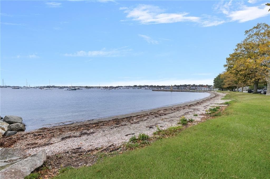 Condominium at 46 Chastellux Avenue UNIT C3, Newport, photo 39 of 45