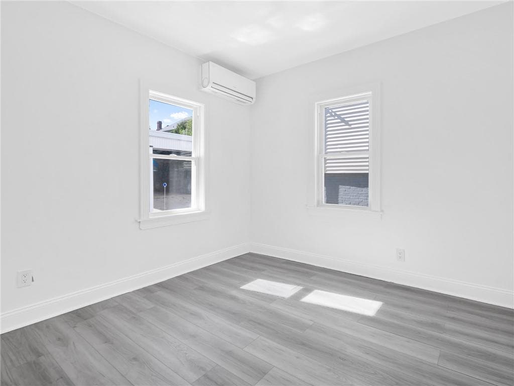 Multi Family at 6 Shafter Street, Providence, photo 13 of 29
