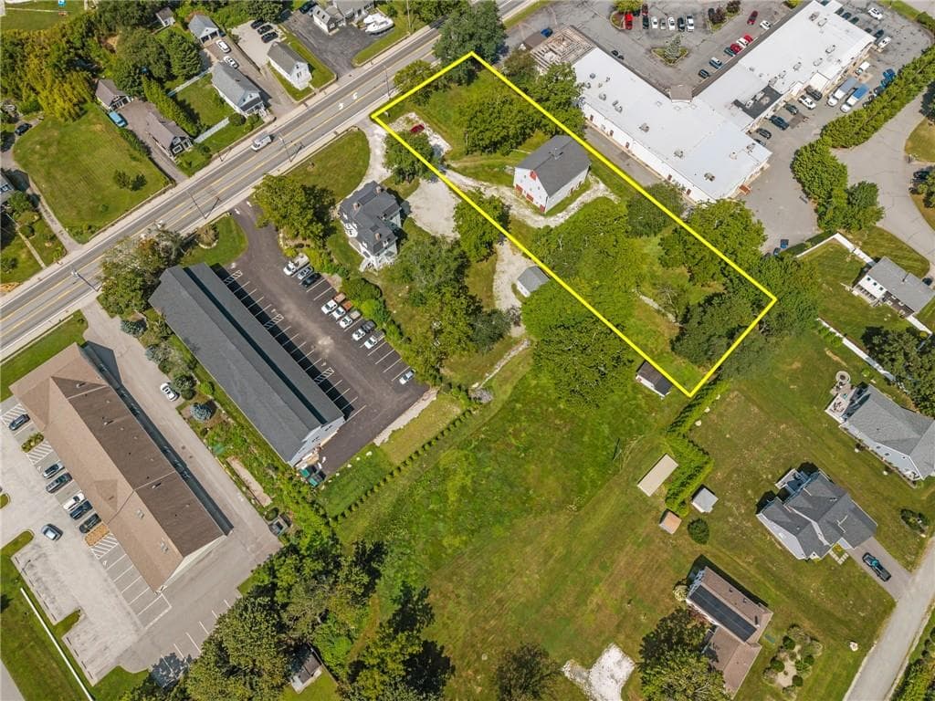 Unimproved Land at 2967 East Main Road, Portsmouth, photo 3 of 12