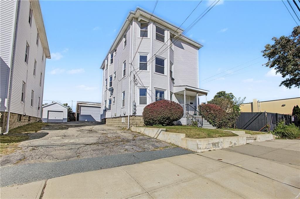 1172 Main Street
