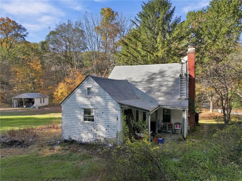 Single Family Residence at 441 Franklin Road, Coventry, photo 4 of 49