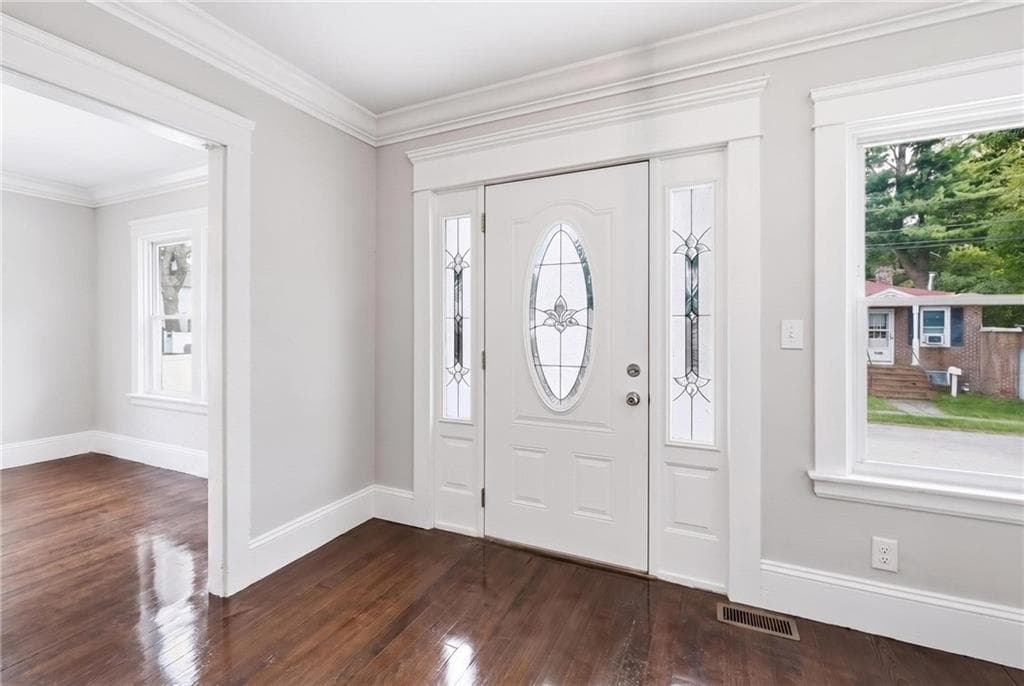 Single Family Residence at 21 Overbrook Avenue, Warwick, photo 9 of 41