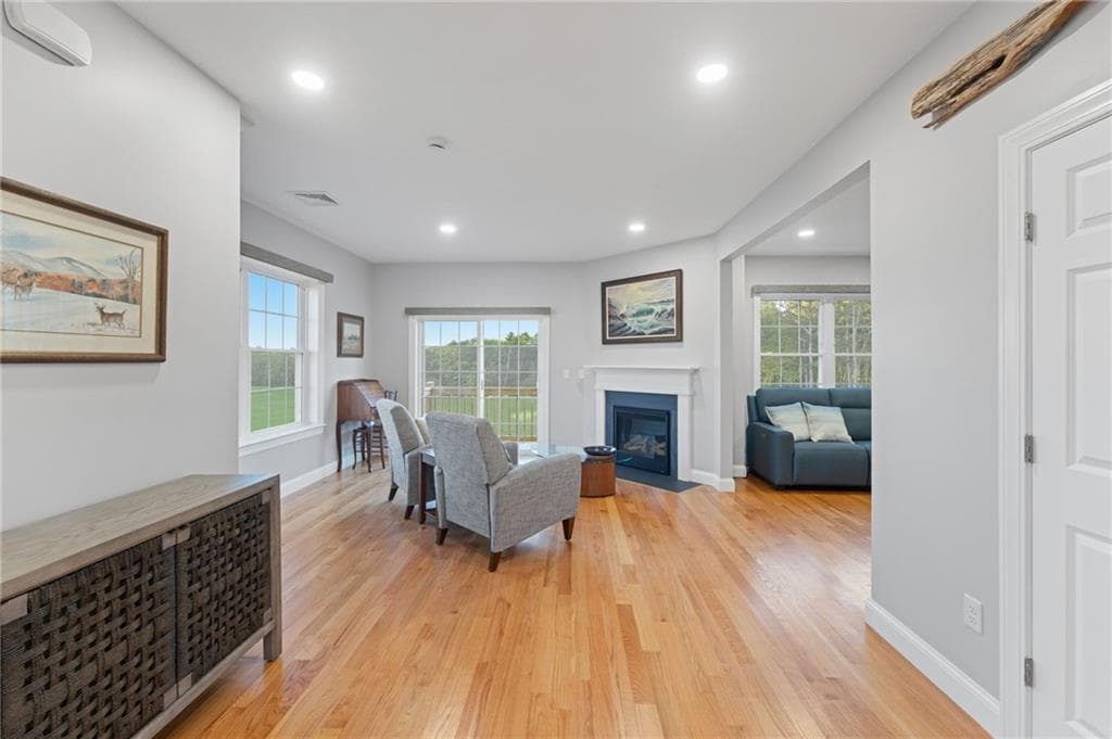 Condominium at 1 Old County Village Way UNIT E, Smithfield, photo 5 of 42