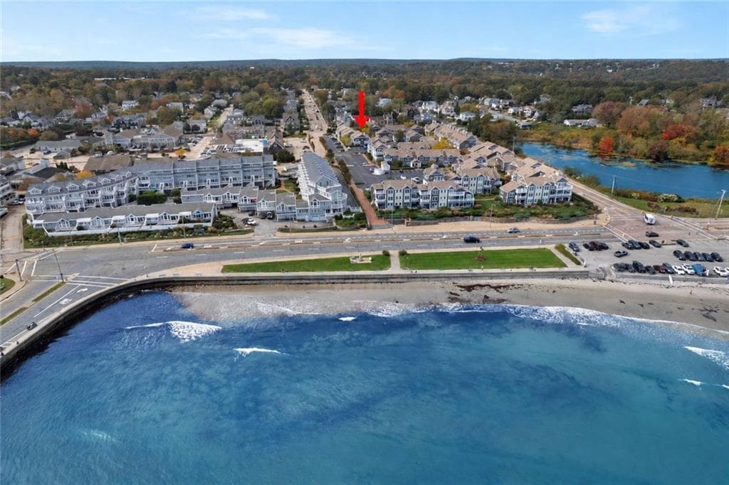 20 NARRAGANSETT Avenue UNIT 904