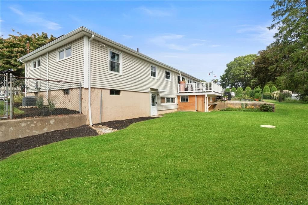 Single Family Residence at 8 Elmhurst Drive, Smithfield, photo 42 of 50