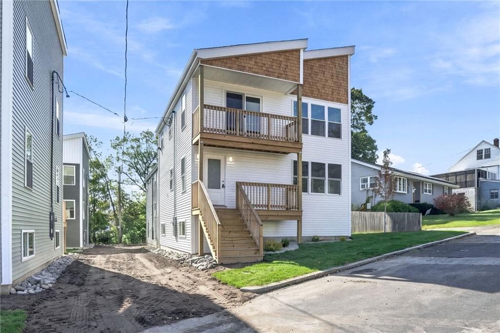 61 Smart Street
