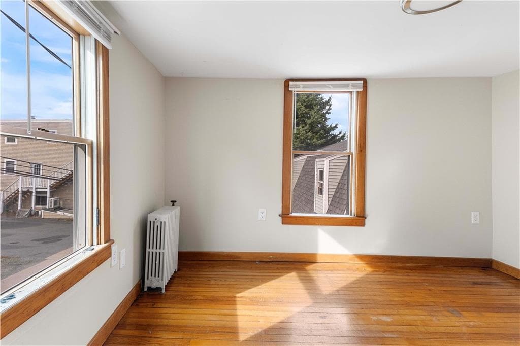 Single Family Residence at 12 Holland Street, Newport, photo 14 of 24