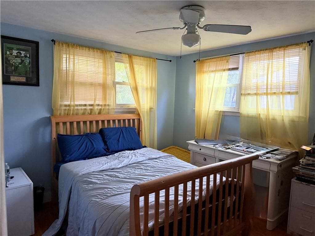 Single Family Residence at 97 Keeley Avenue, Warwick, photo 5 of 9