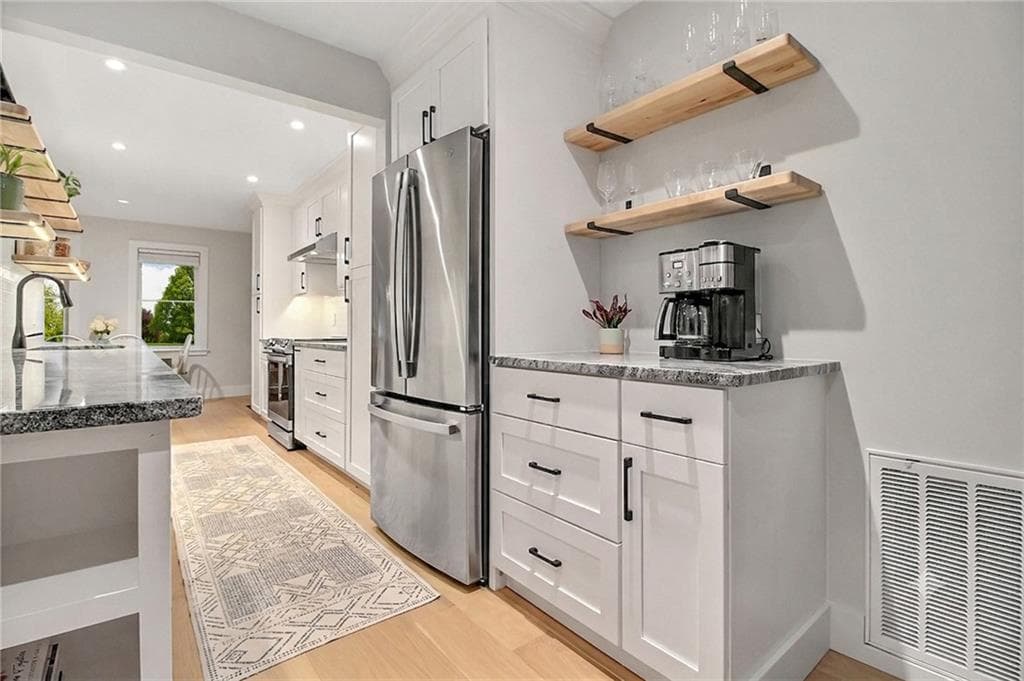Condominium at 25 Captains Drive, Westerly, photo 13 of 33