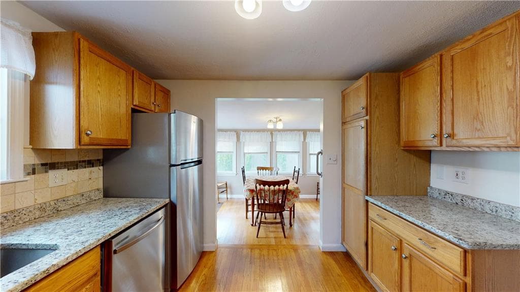 Single Family Residence at 130 Ewing Road, North Kingstown, photo 13 of 50