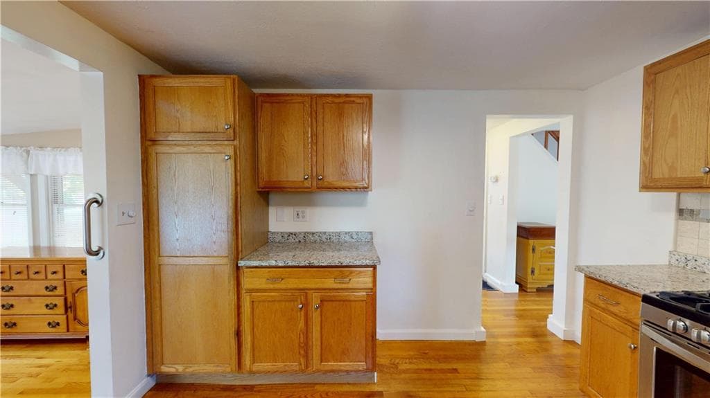 Single Family Residence at 130 Ewing Road, North Kingstown, photo 14 of 50