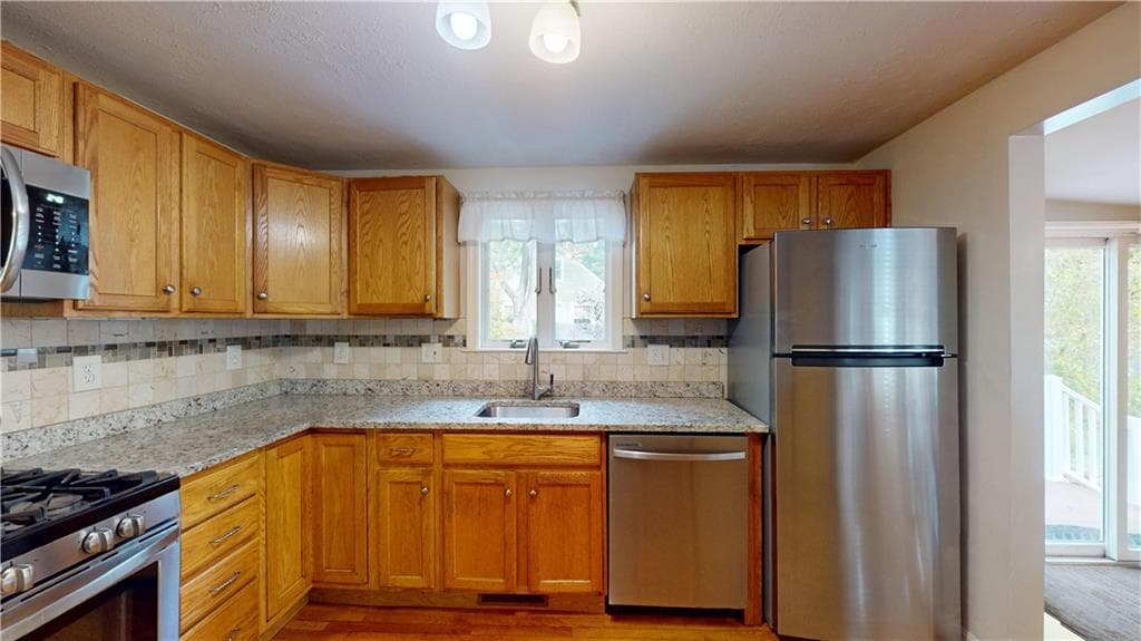Single Family Residence at 130 Ewing Road, North Kingstown, photo 15 of 50