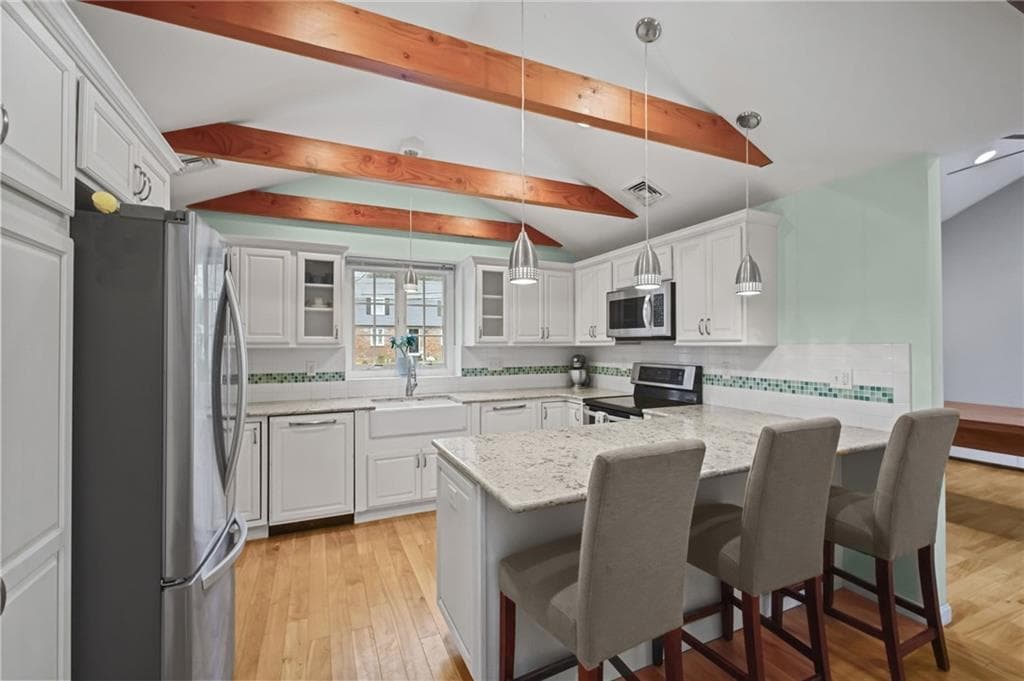 Single Family Residence at 12 Valley View Drive, Smithfield, photo 6 of 32