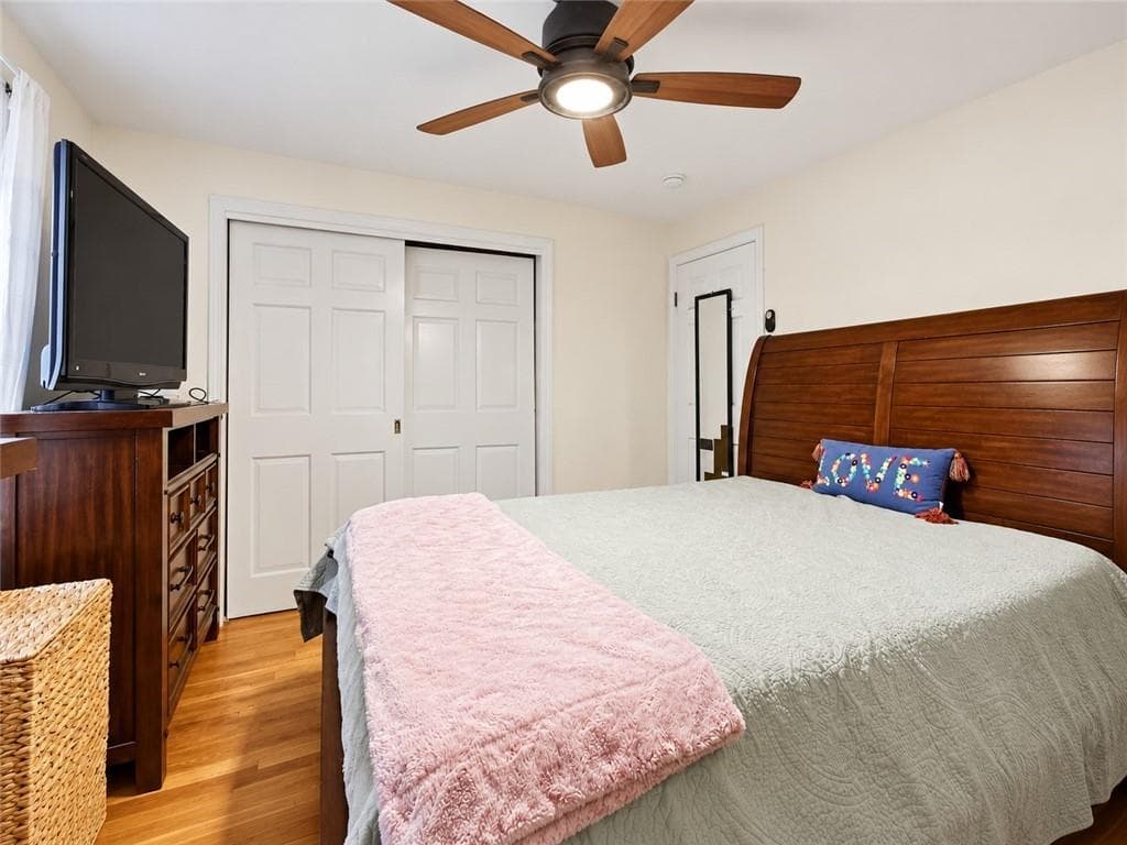 Single Family Residence at 12 Valley View Drive, Smithfield, photo 16 of 32