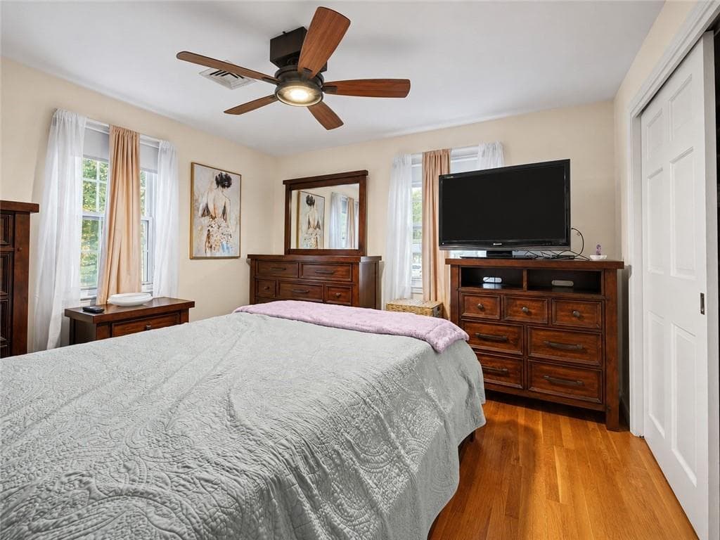 Single Family Residence at 12 Valley View Drive, Smithfield, photo 15 of 32