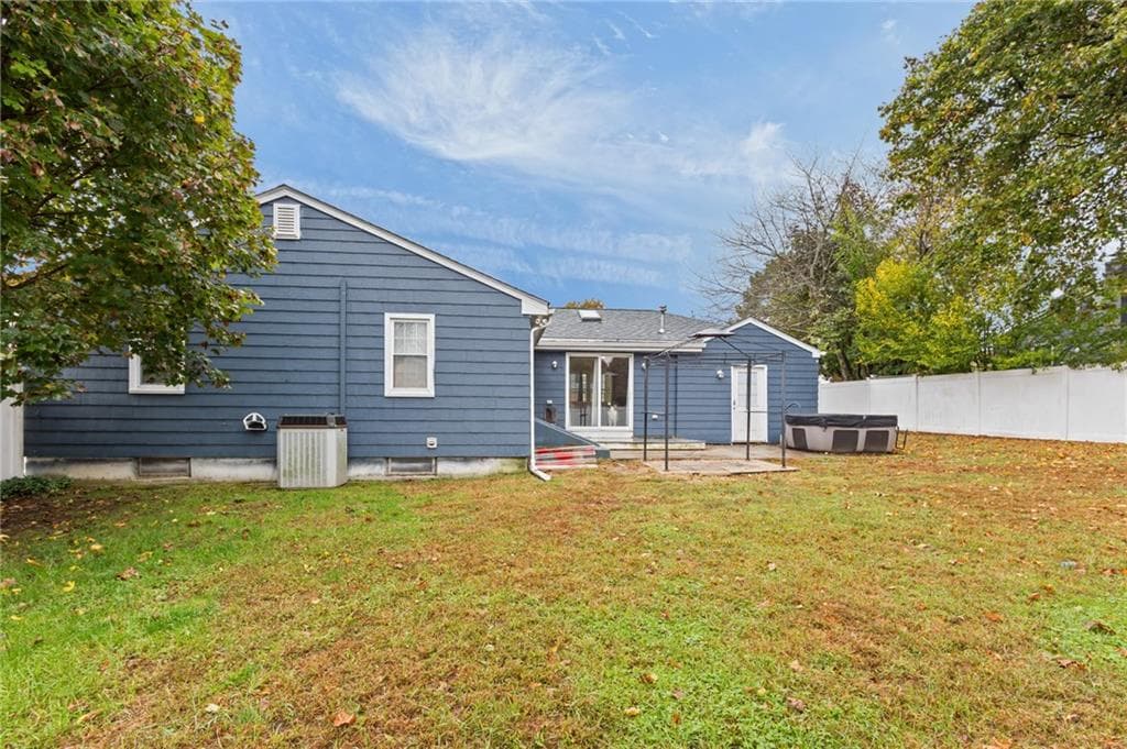 Single Family Residence at 12 Valley View Drive, Smithfield, photo 31 of 32