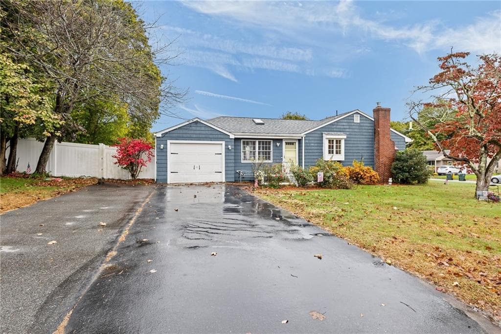 Single Family Residence at 12 Valley View Drive, Smithfield, photo 29 of 32
