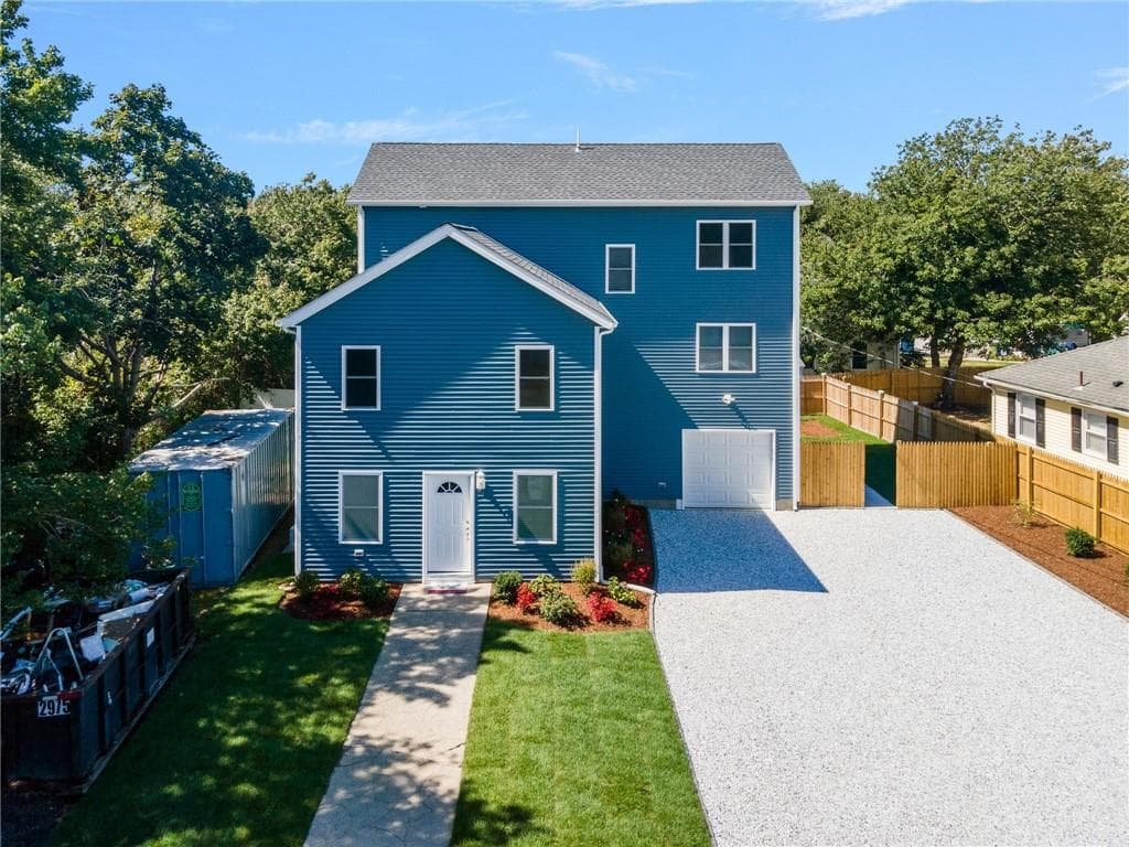 Single Family Residence at 21 Ashbrook Road, Narragansett, photo 2 of 18