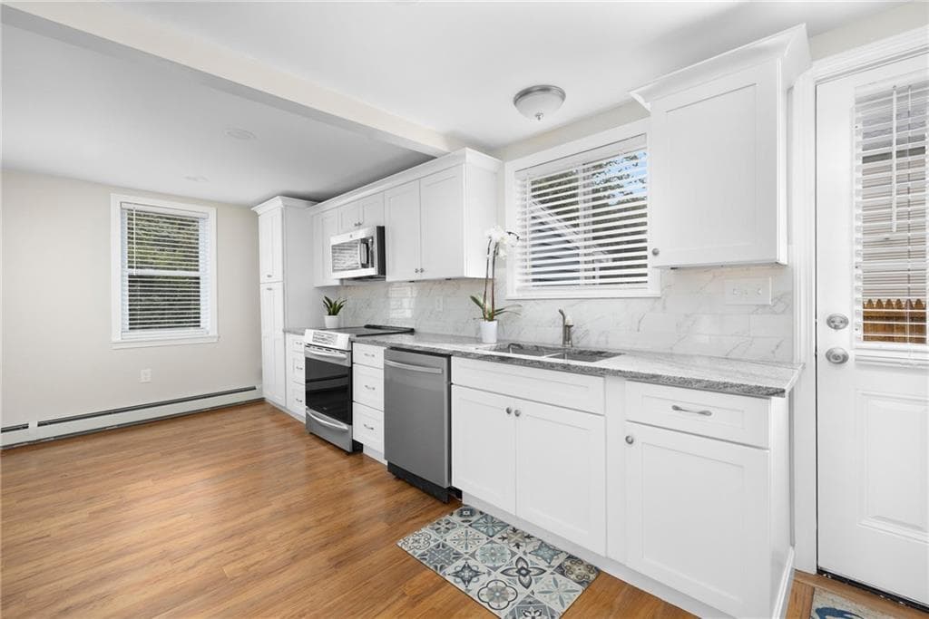 Single Family Residence at 21 Ashbrook Road, Narragansett, photo 15 of 18