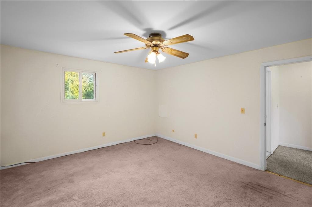 Multi Family at 595 Dry Bridge Road, North Kingstown, photo 22 of 31
