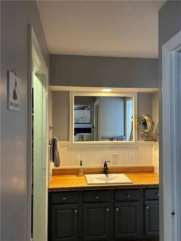 Single Family Residence at 9 Mystic Avenue, East Providence, photo 8 of 11