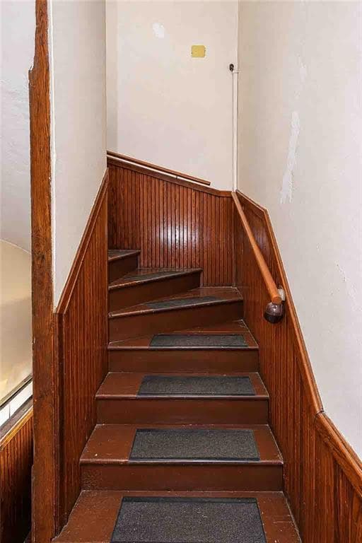 Multi Family at 35 Hymer Street, Providence, photo 27 of 31