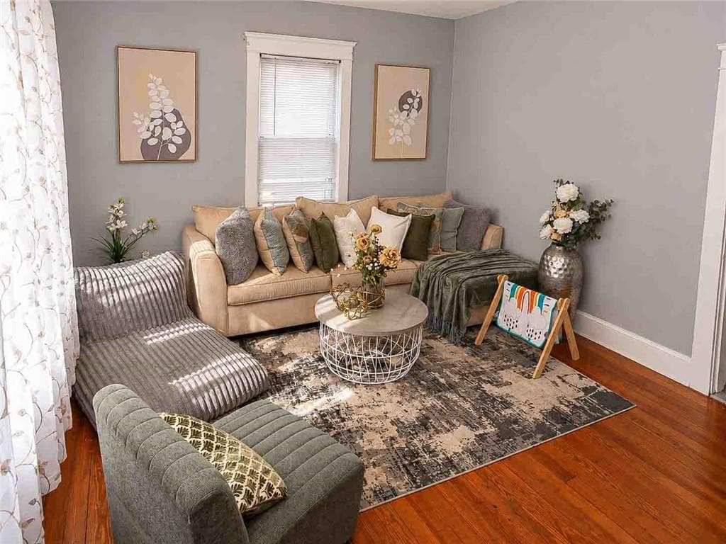 Multi Family at 35 Hymer Street, Providence, photo 6 of 31