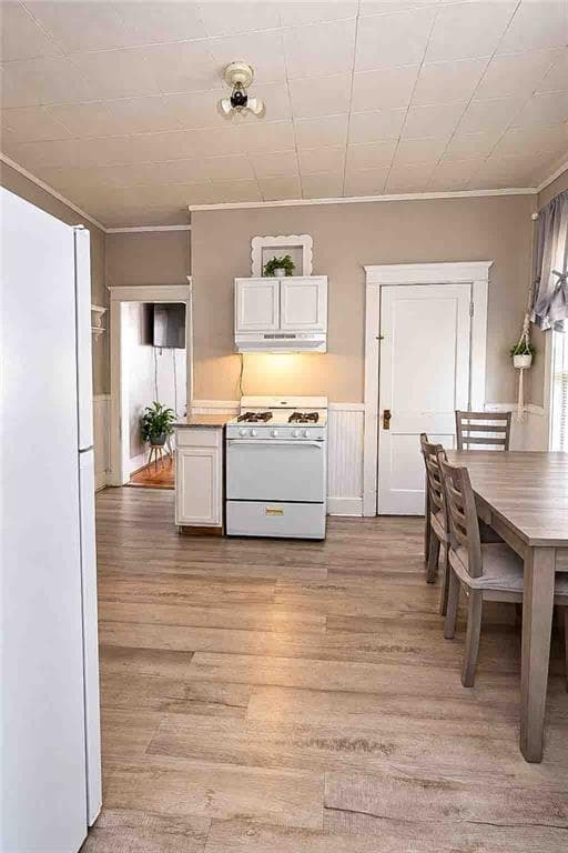 Multi Family at 35 Hymer Street, Providence, photo 22 of 31