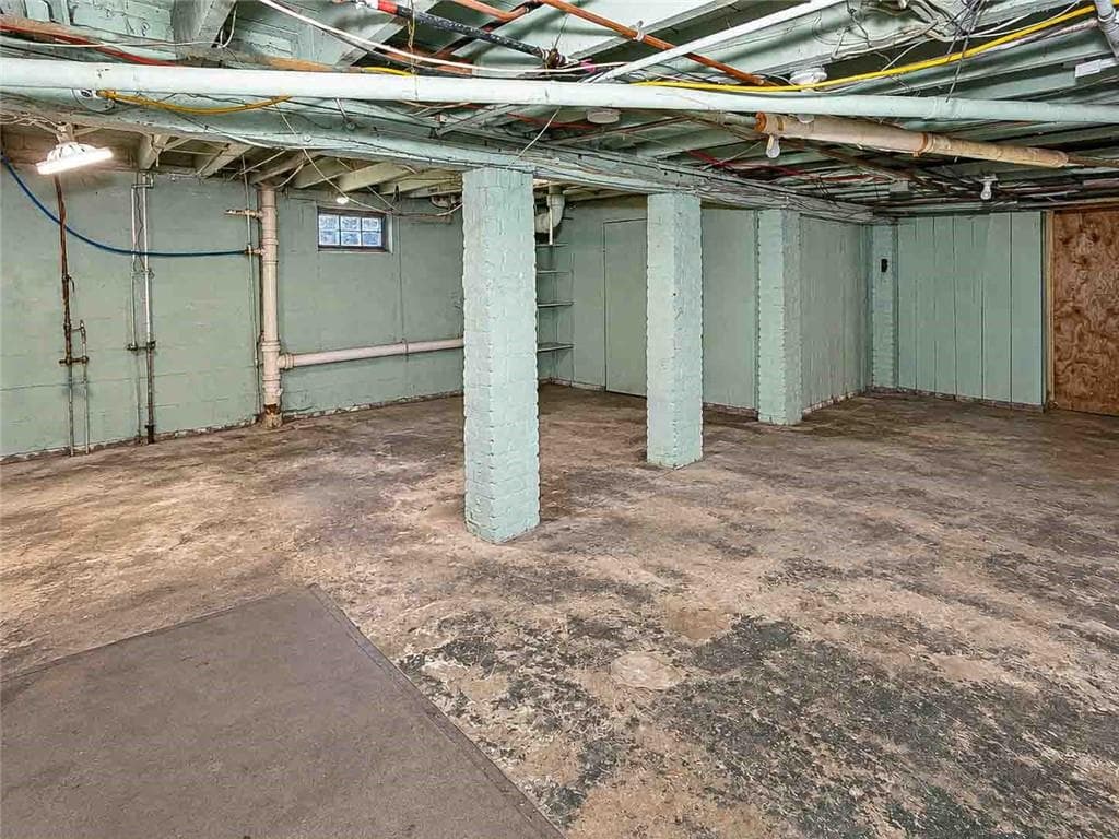 Multi Family at 35 Hymer Street, Providence, photo 28 of 31